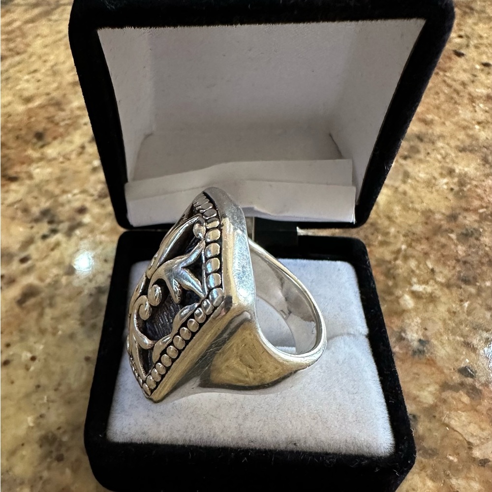 Sterling silver hand made ring 8 gms Sz 6.5 Approx. 1" x 3/4" - Picture 2 of 4
